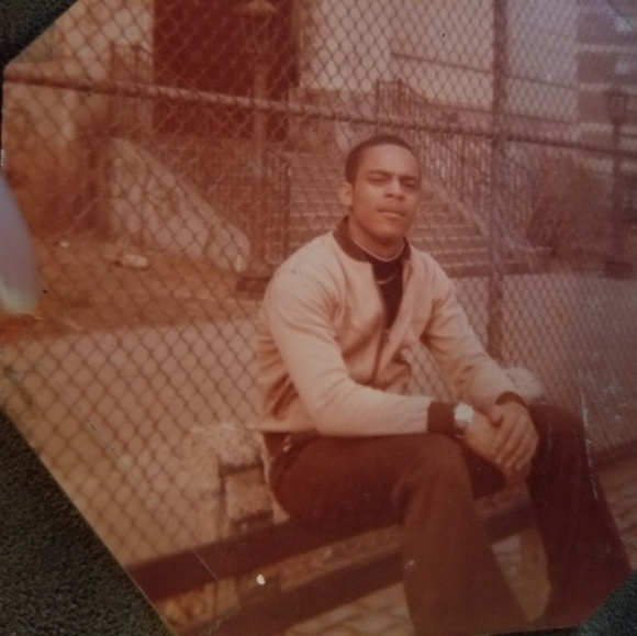 Meet your Posher, Robert - Picture 1 of 1